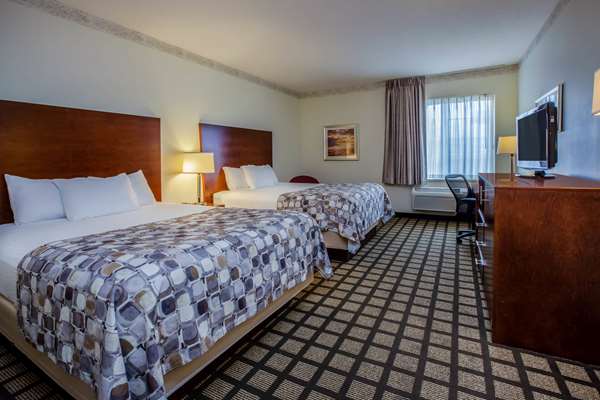  - Baymont Inn & Suites Mackinaw City - I-75, Exit 338
