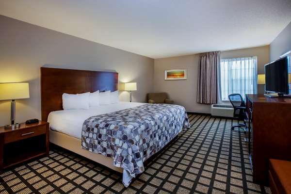  - Baymont Inn & Suites Mackinaw City - I-75, Exit 338