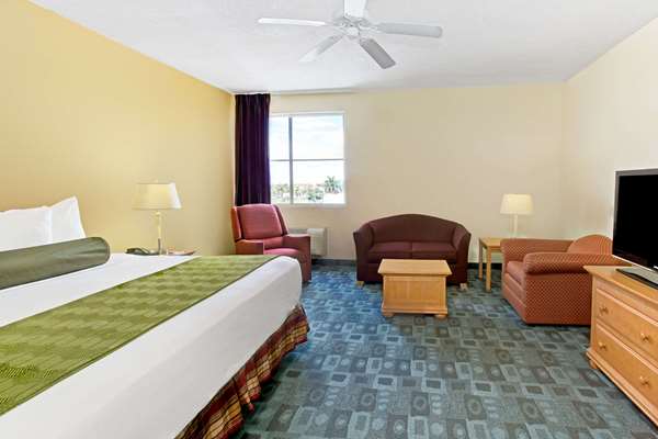 Suite - Baymont Inn & Suites Airport Doral