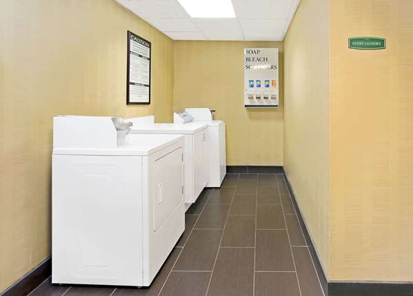  - Baymont Inn & Suites Airport Doral