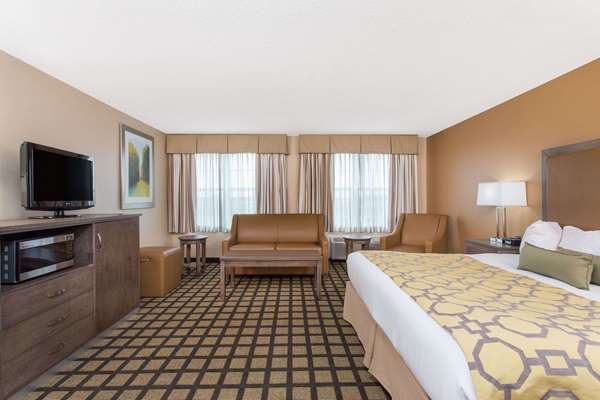 Suite - Baymont Inn & Suites Plymouth