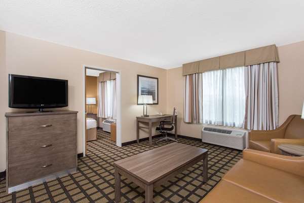 Suite - Baymont Inn & Suites Plymouth