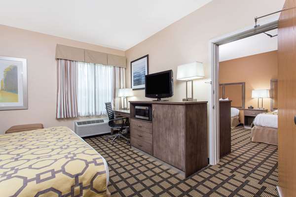 Suite - Baymont Inn & Suites Plymouth