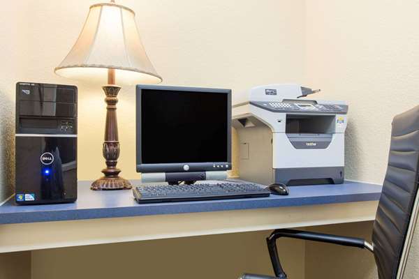 Conference Area - Baymont Inn & Suites Plymouth