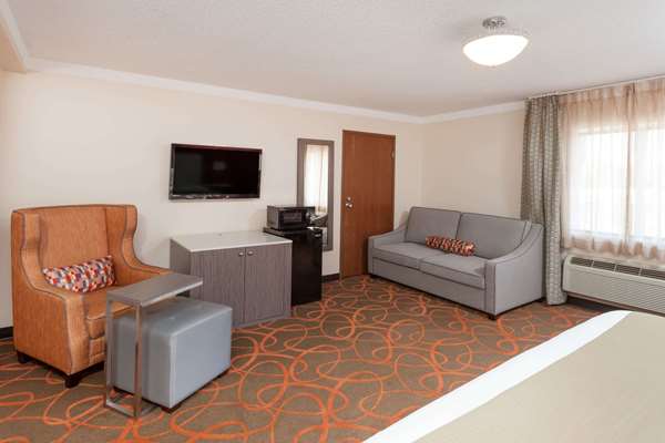 Suite - Baymont Inn & Suites Alsip - I-294, Exit 12