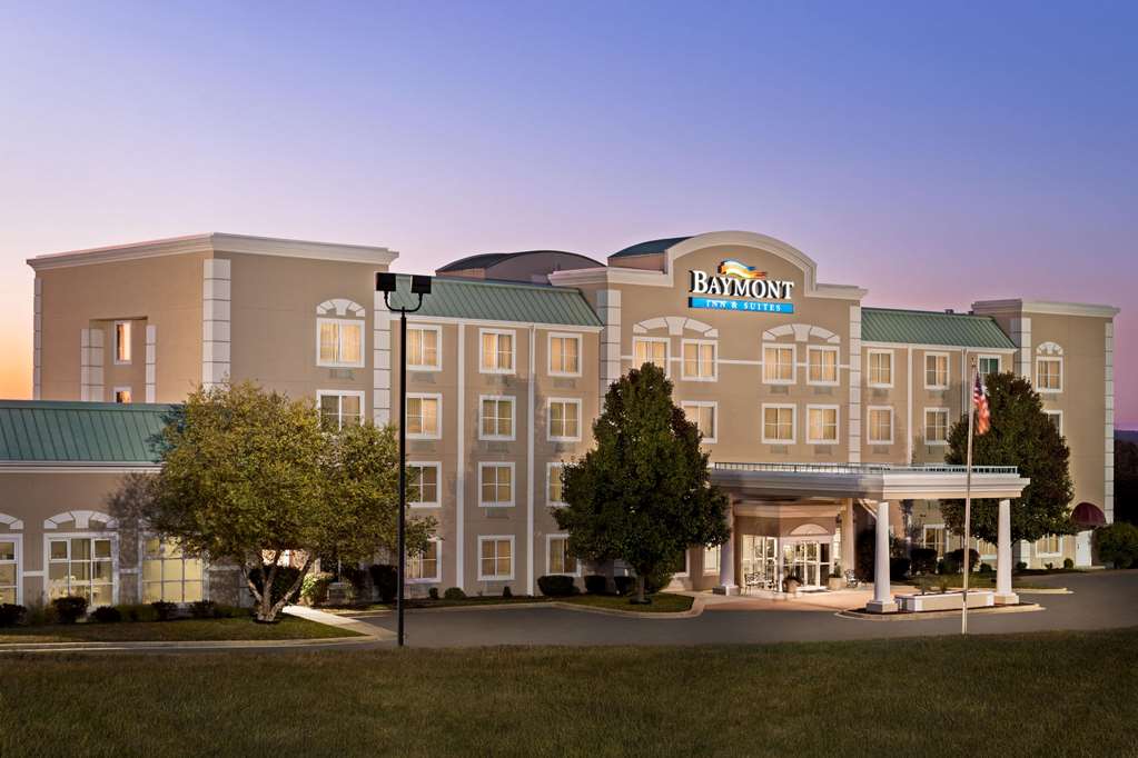 Baymont Inn & Suites Ft. Leonard