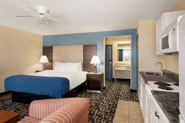 - Baymont Inn & Suites St Robert