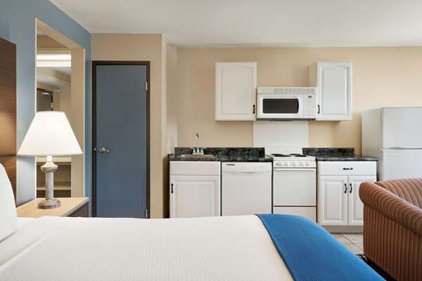  - Baymont Inn & Suites St Robert