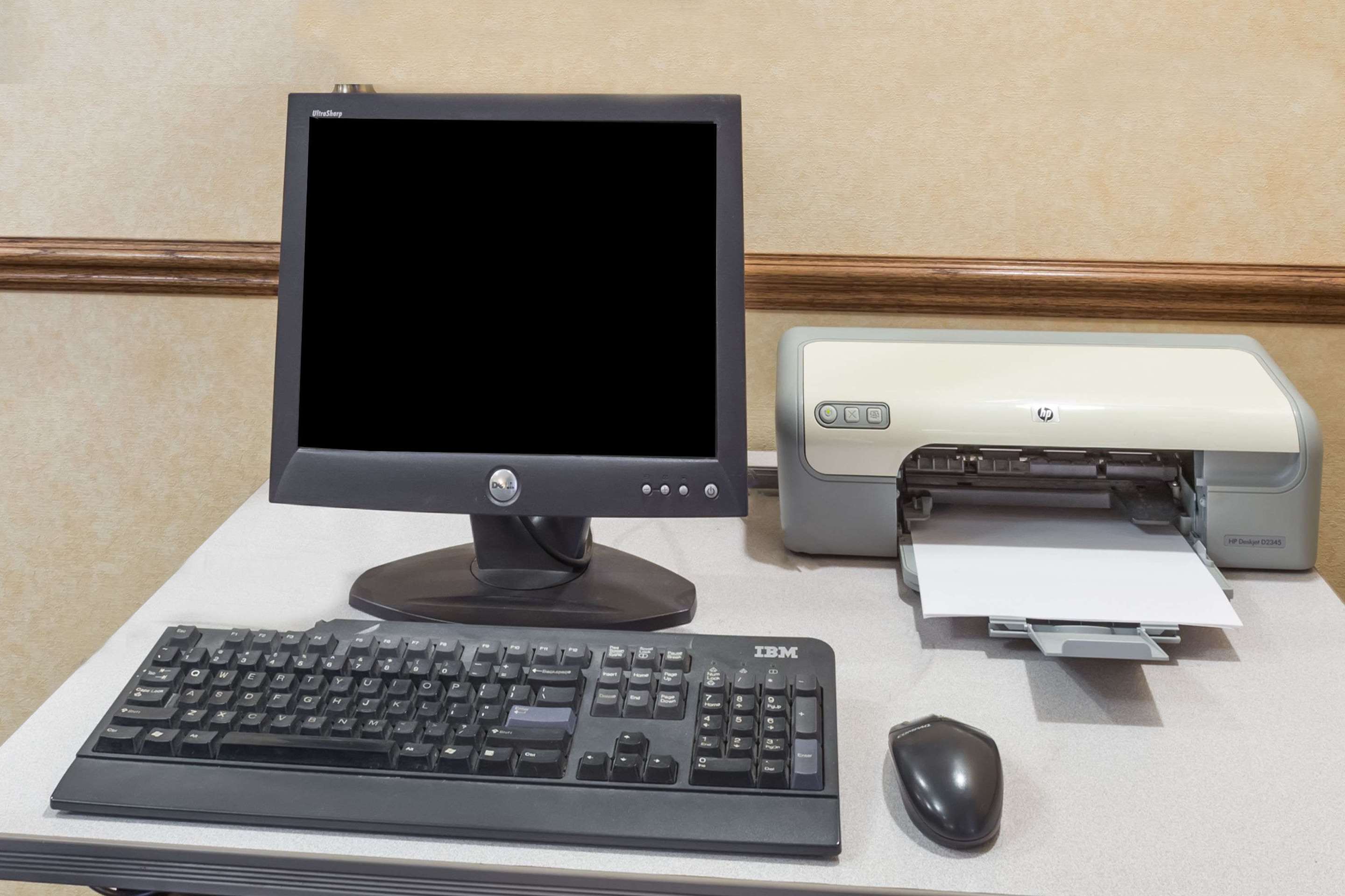 Business Center | Baymont by Wyndham Waterford/Burlington WI