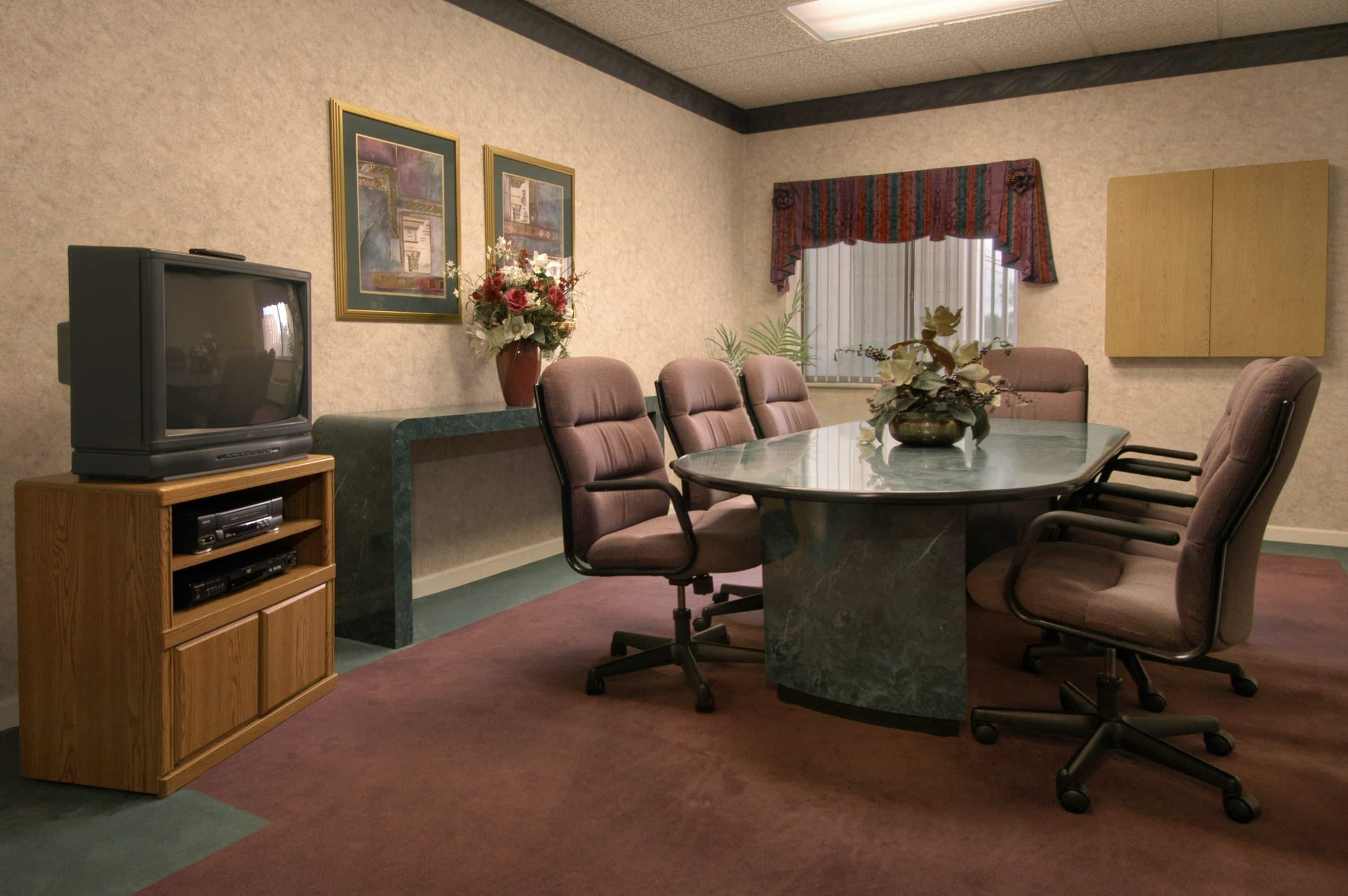 Meeting Room | Baymont by Wyndham Corbin