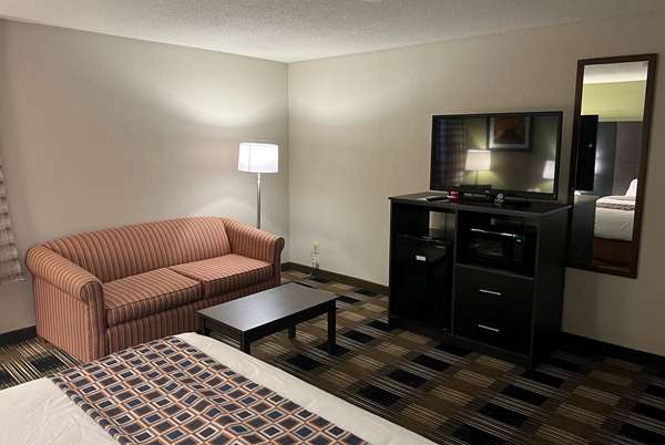  - Baymont Inn & Suites Champaign - I-74, Exit 182