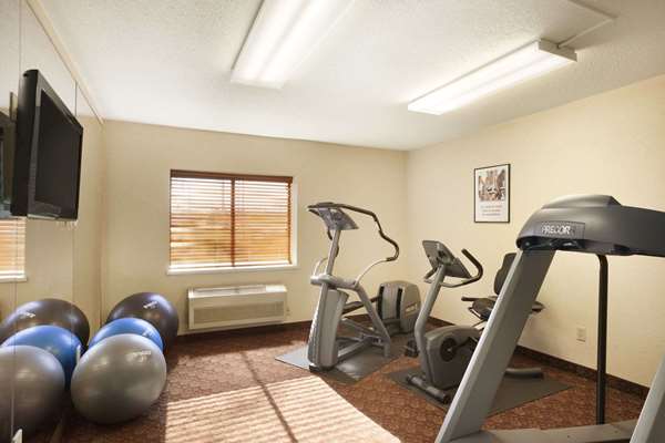 Fitness/ Exercise Room - Baymont Inn & Suites Sioux Falls - I-29, Exit 77