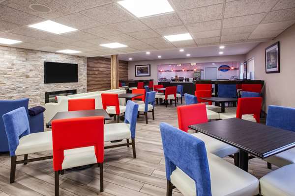  - Baymont Inn & Suites Traverse City