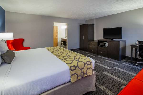 Suite - Baymont Inn & Suites Traverse City