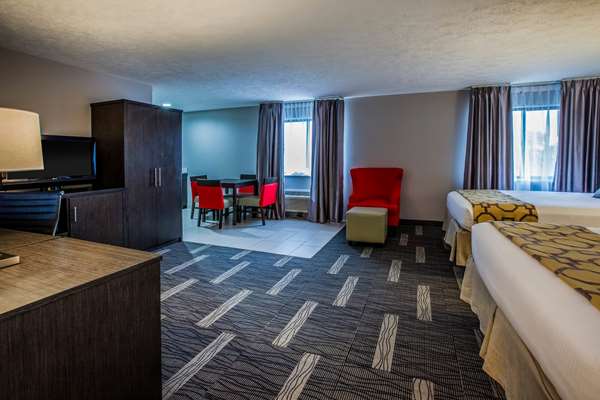 Suite - Baymont Inn & Suites Traverse City