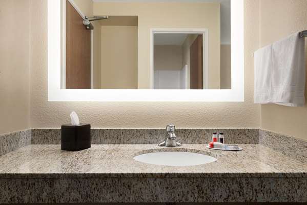  - Baymont Inn & Suites Mt Pleasant