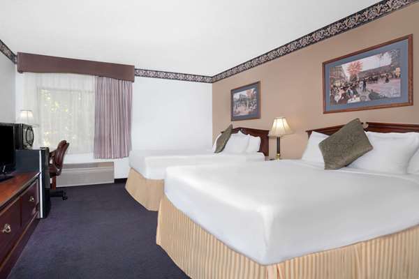  - Baymont Inn & Suites Onalaska - I-90, Exit 5