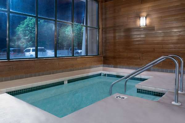 Pool - Baymont Inn & Suites Onalaska - I-90, Exit 5