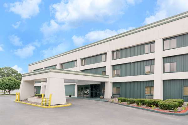 Exterior view - Baymont Inn & Suites Onalaska - I-90, Exit 5