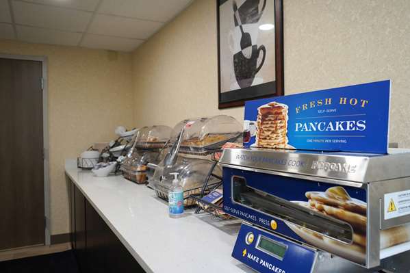  - Baymont Inn & Suites Bridgeport - I-75, Exit 144