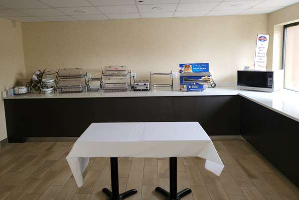  - Baymont Inn & Suites Bridgeport - I-75, Exit 144