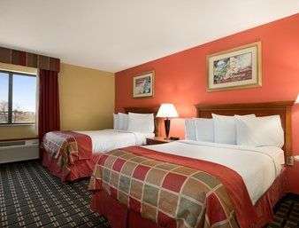  - Baymont Inn & Suites Springfield - I-55, Exit 90