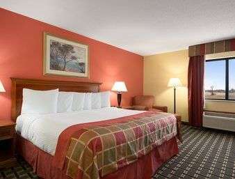  - Baymont Inn & Suites Springfield - I-55, Exit 90