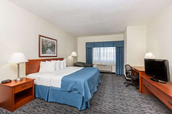  - Baymont Inn & Suites Airport Des Moines