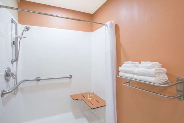  - Days Inn & Suites Thibodaux