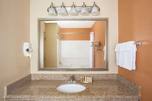  - Days Inn & Suites Thibodaux