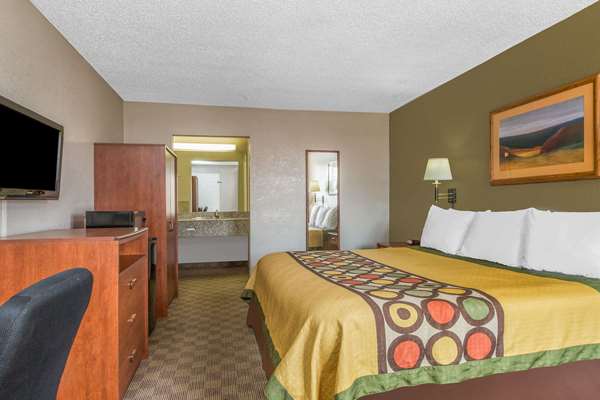  - Super 8 Hotel Metairie