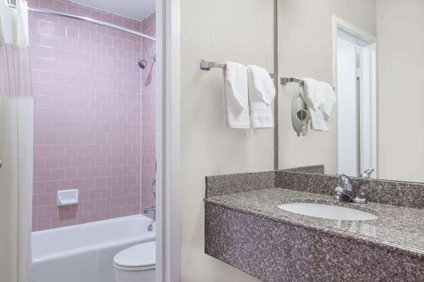  - Super 8 Hotel Metairie