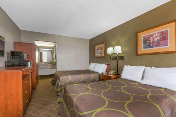  - Super 8 Hotel Metairie