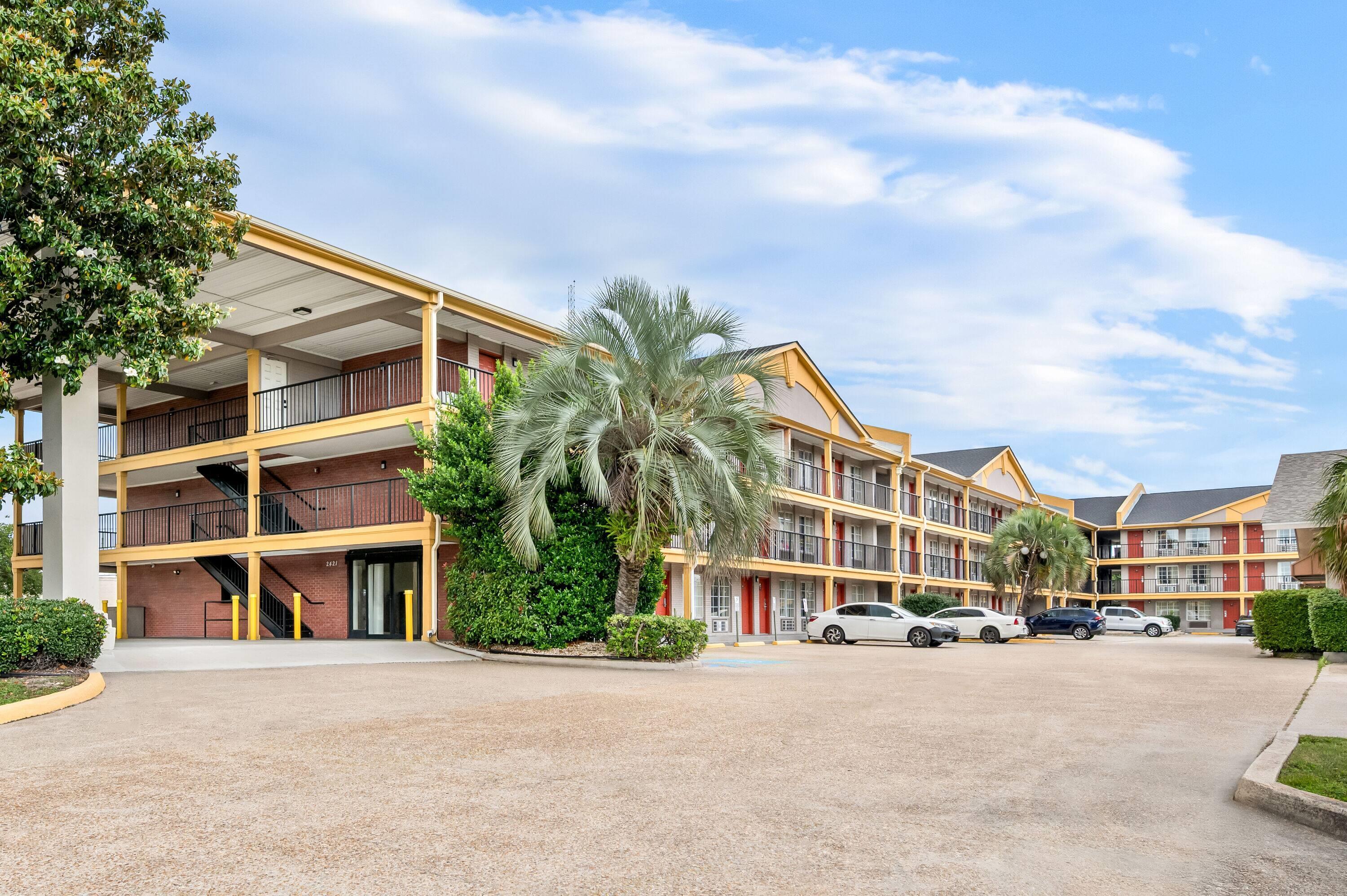 Exterior | Super 8 by Wyndham Metairie