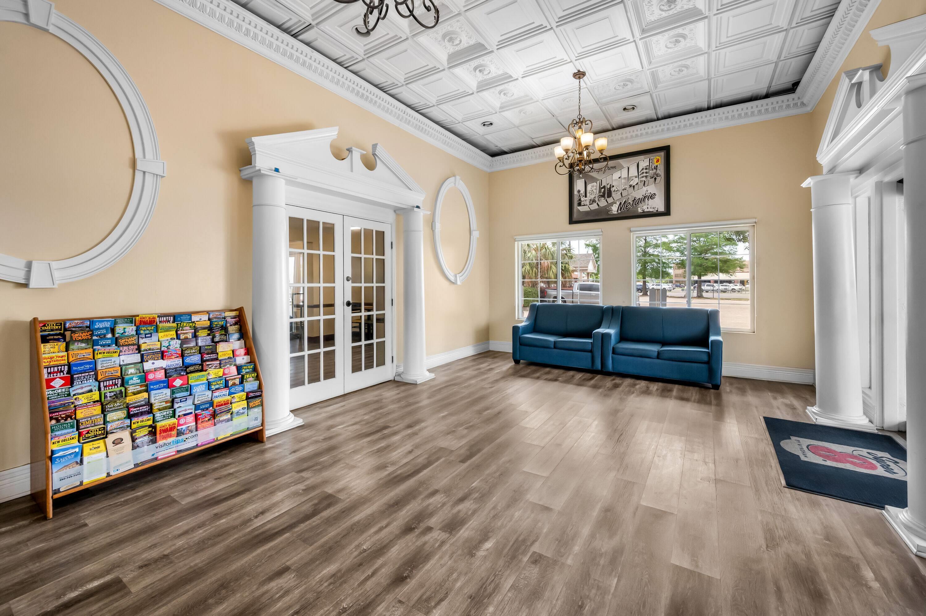 Lobby | Super 8 by Wyndham Metairie