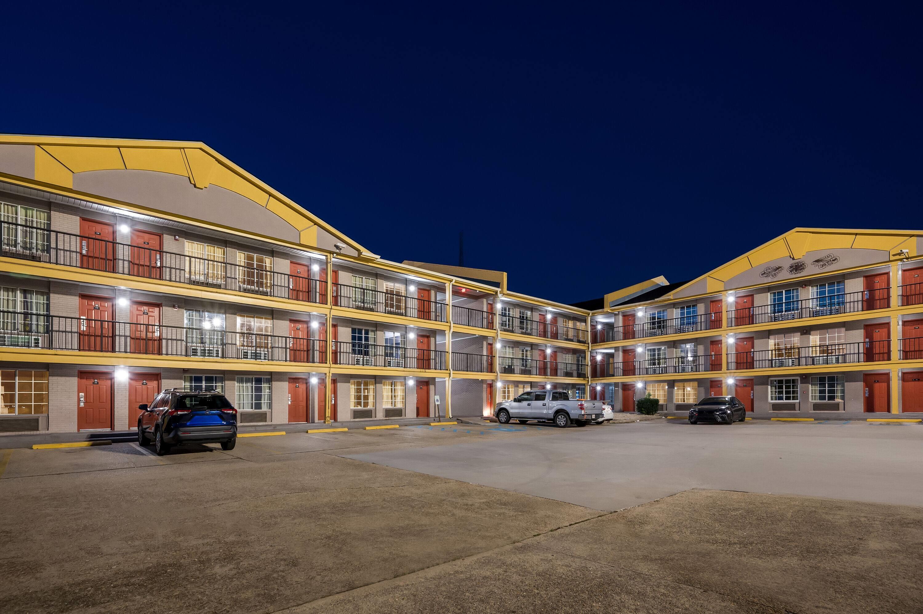 Exterior | Super 8 by Wyndham Metairie
