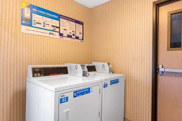 Amenities - Baymont Inn & Suites Lawrence