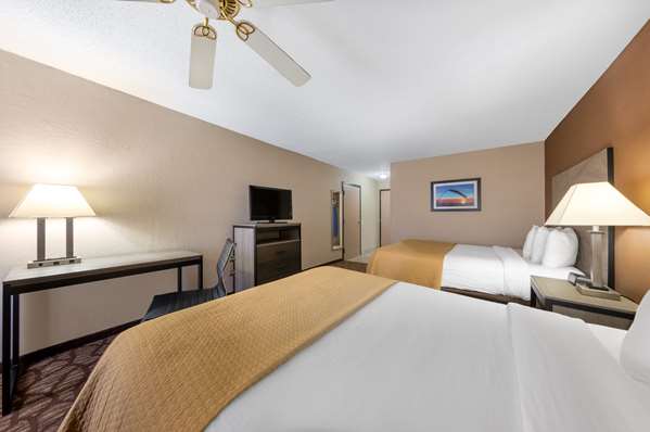  - Baymont Inn & Suites Lawrence