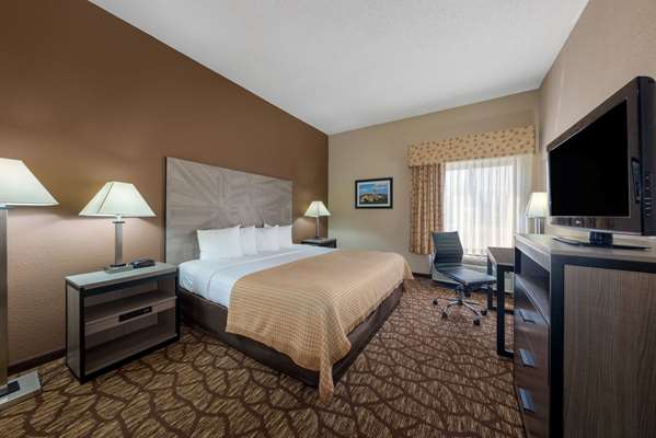 Suite - Baymont Inn & Suites Lawrence