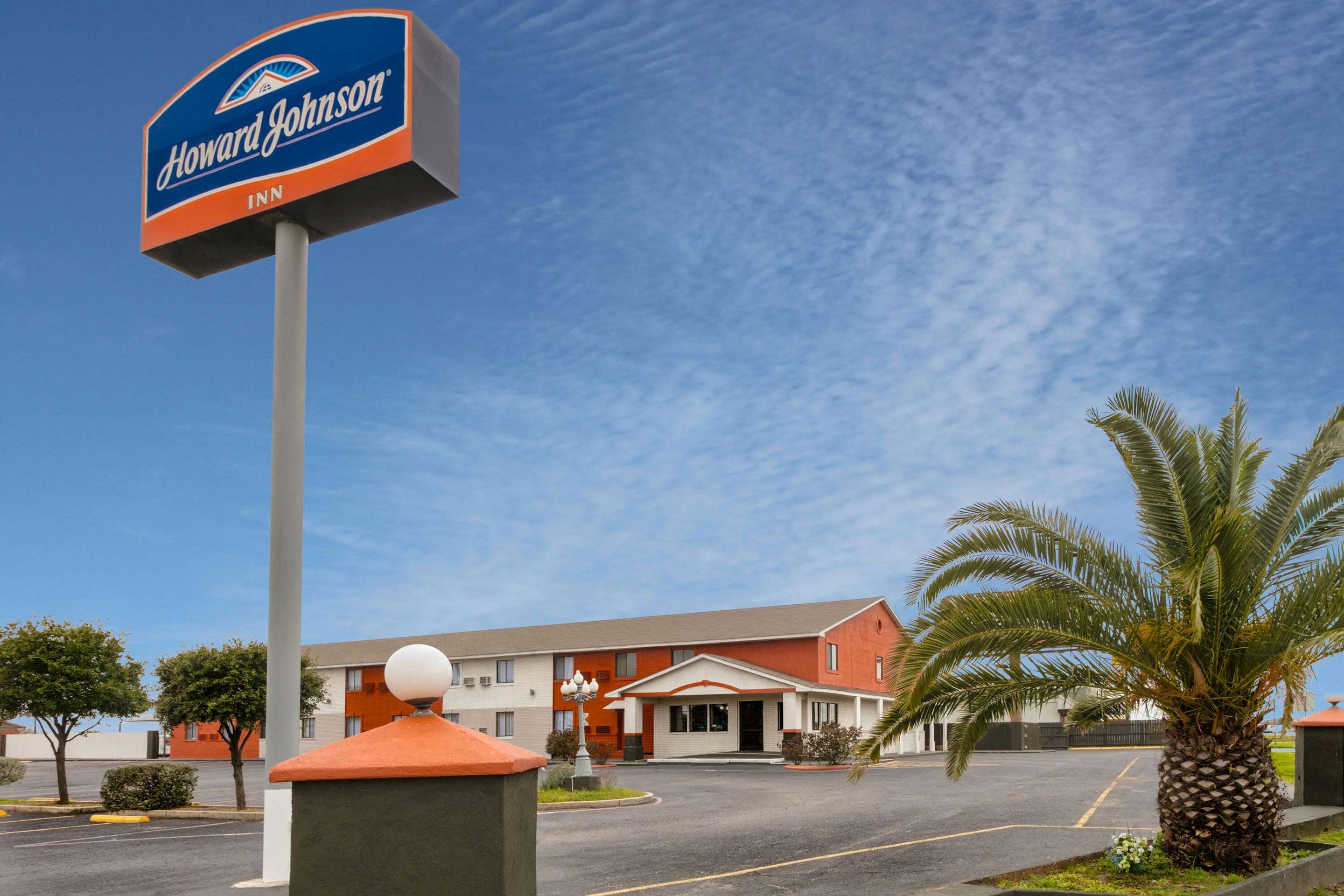 Exterior | Howard Johnson by Wyndham New Braunfels