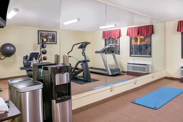 Recreation - Days Inn Northwest Houston