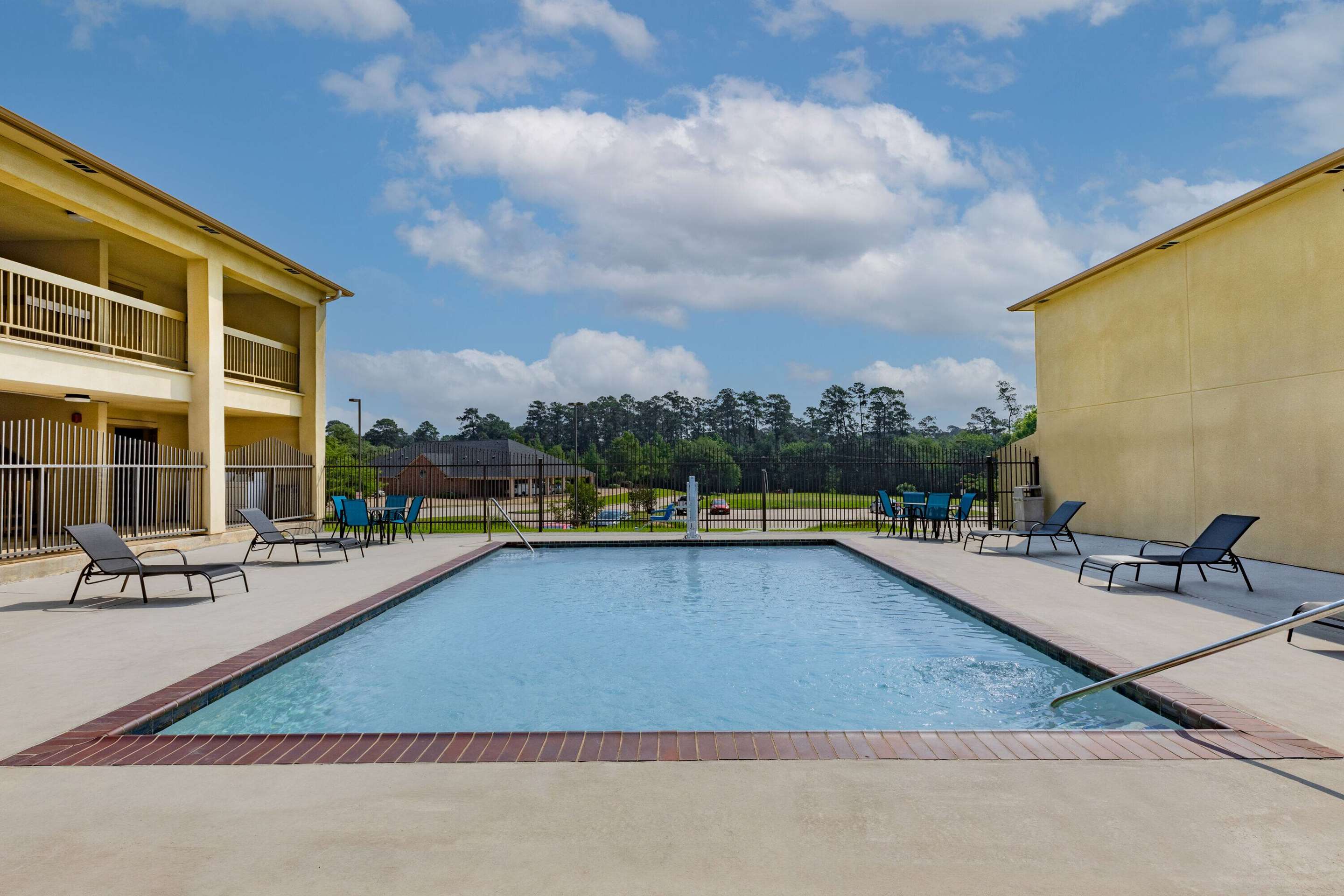Pool | Days Inn & Suites by Wyndham Huntsville