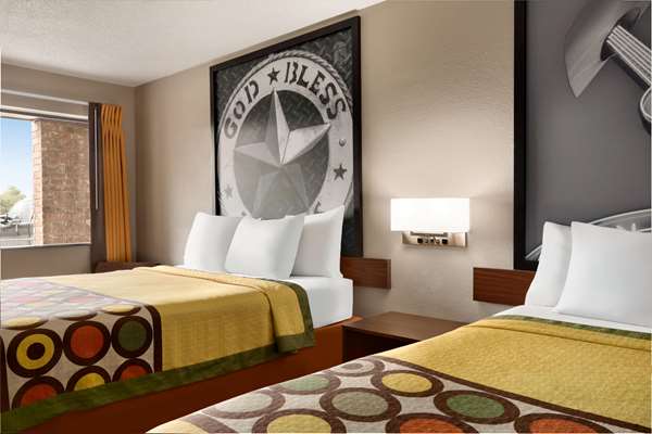  - Super 8 Motel Universal City - I-35, Exit 172