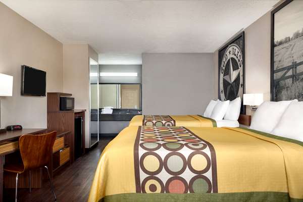  - Super 8 Motel Universal City - I-35, Exit 172