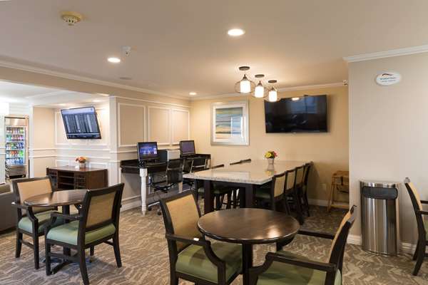  - Baymont Inn & Suites Detroit Airport Romulus