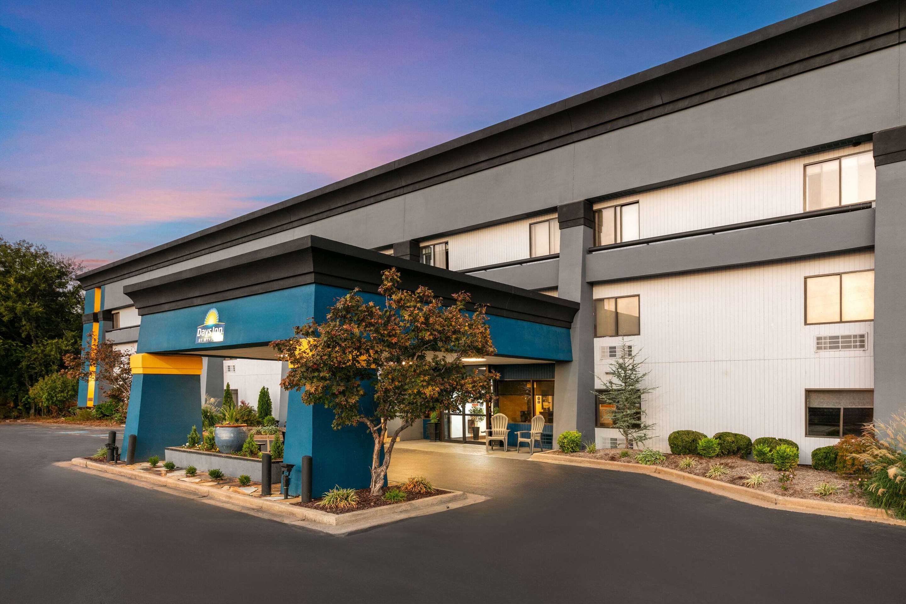 Exterior | Days Inn by Wyndham Fort Smith