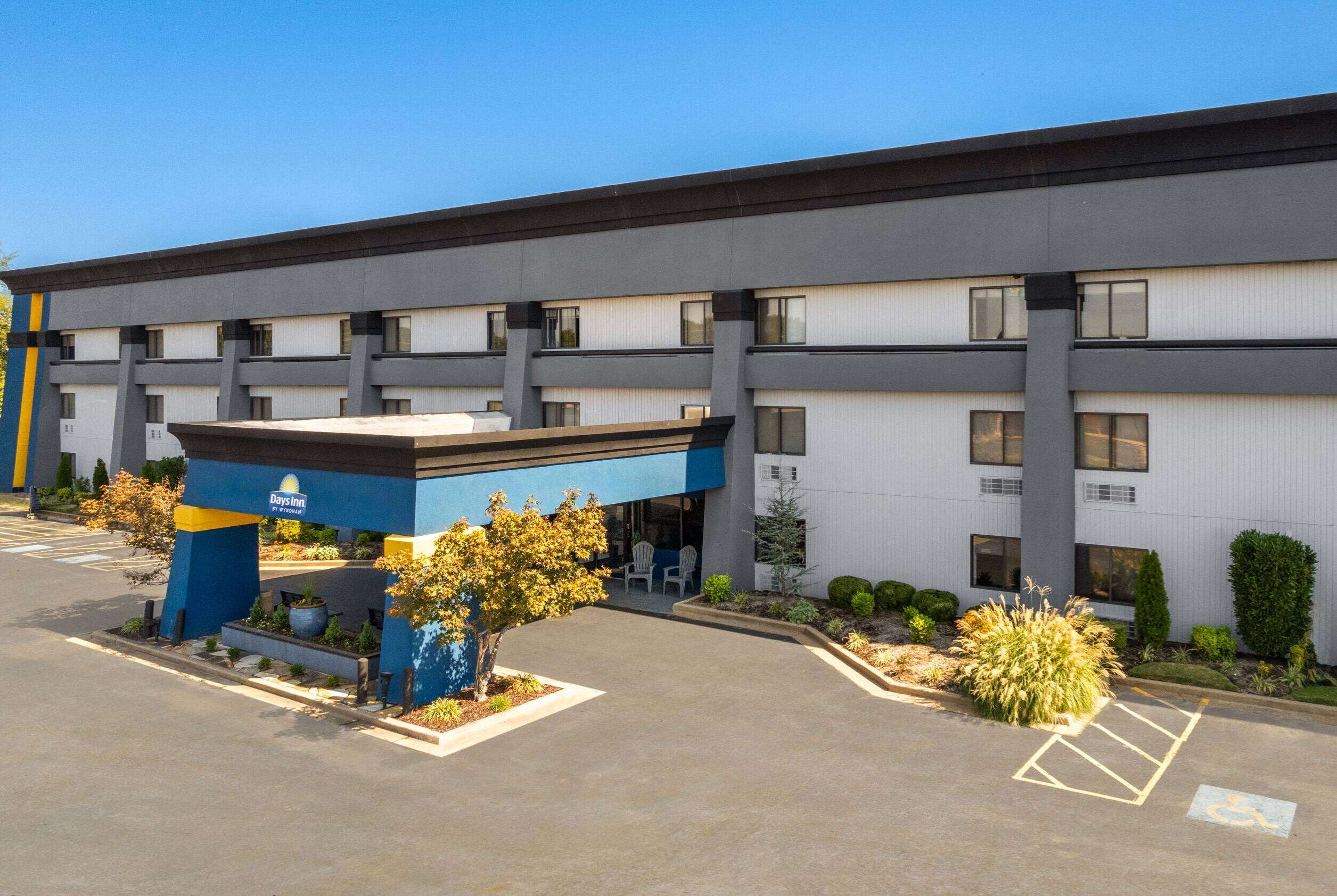 Exterior | Days Inn by Wyndham Fort Smith