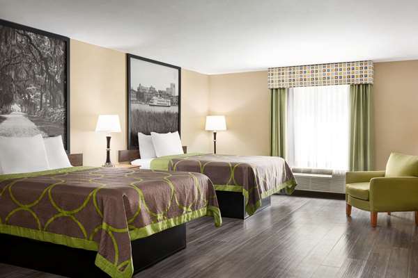  - Super 8 Hotel Savannah - I-95, Exit 94