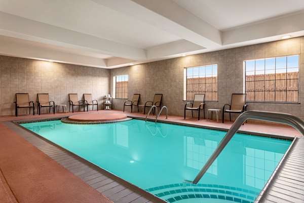 Pool - Baymont Inn & Suites Wichita Falls