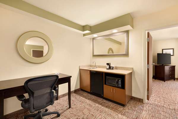 Suite - Baymont Inn & Suites West Augusta - I-20, Exit 196
